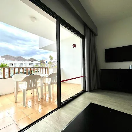 Apartamento Con Piscina Compartida, Wifi, Cerca Playa In Tenerife Sur Apartman Los Cristianos
