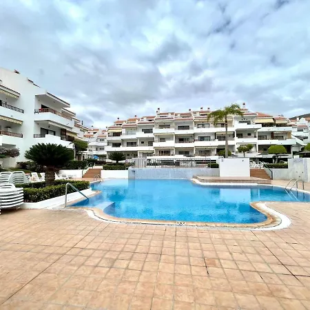Apartamento Con Piscina Compartida, Wifi, Cerca Playa In Tenerife Sur Apartman