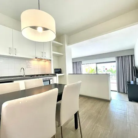 Apartamento Con Piscina Compartida, Wifi, Cerca Playa In Tenerife Sur لوس كريستيانوس